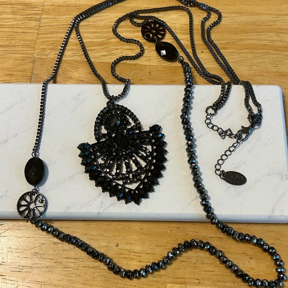 L0029 Nicole Long Statement Necklace Black